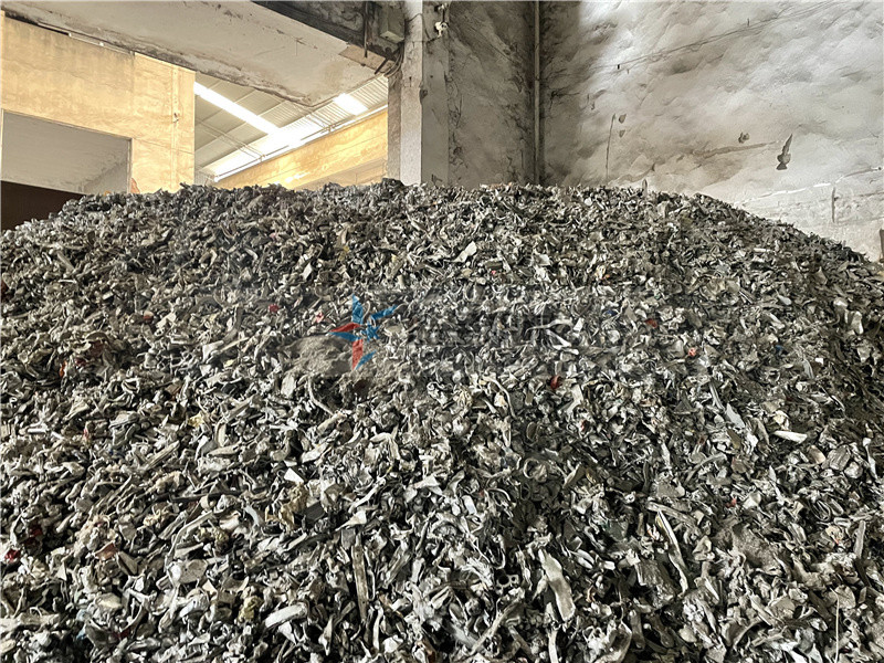 廢鋁破碎機(jī)破碎物料