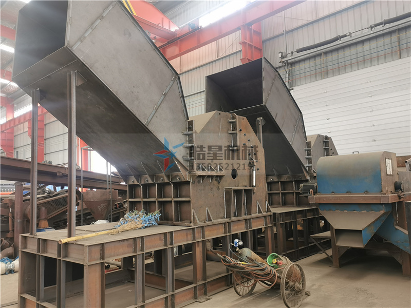 金屬粉碎機(jī)金屬破碎機(jī)設(shè)備廠家設(shè)備車間實拍